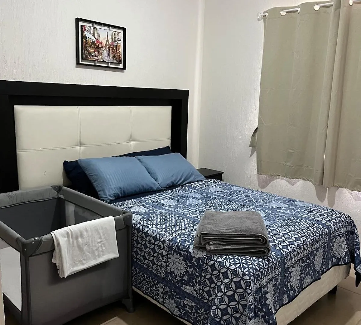 Maderos Cancún 0*,