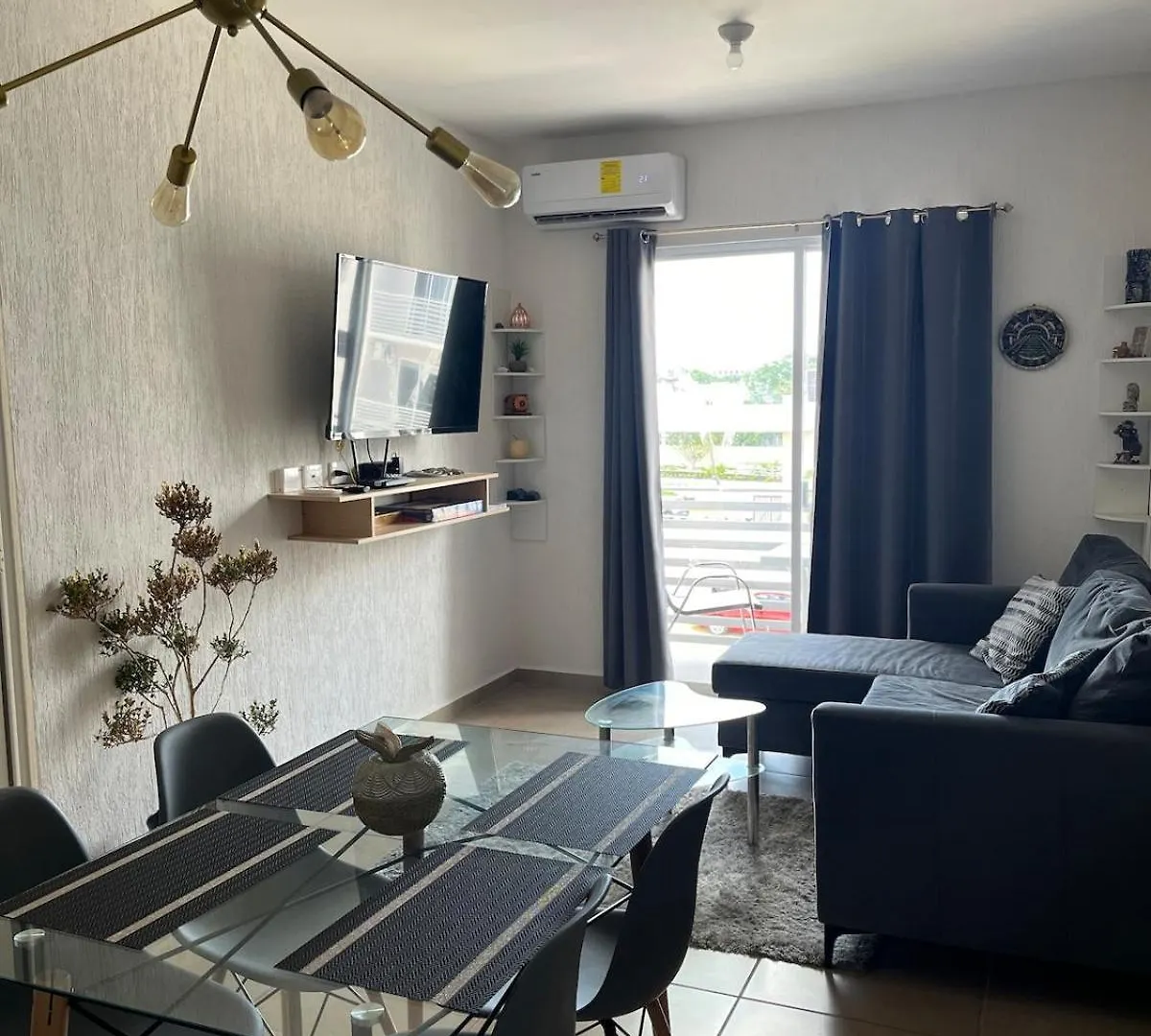Maderos Cancun Apartment